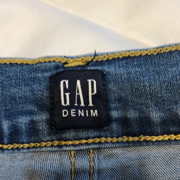 Gap jeans 26 girlfriend - Picture 2 of 4
